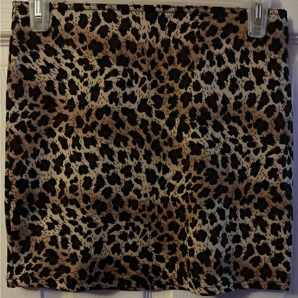 Forever 21 Leopard Print Black and Tan Mini Pencil Skirt Size S